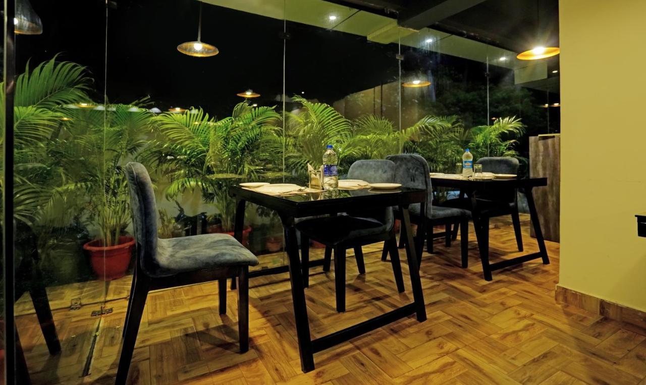 Hotel Treebo Golden Nest Bhubaneswar Zewnętrze zdjęcie