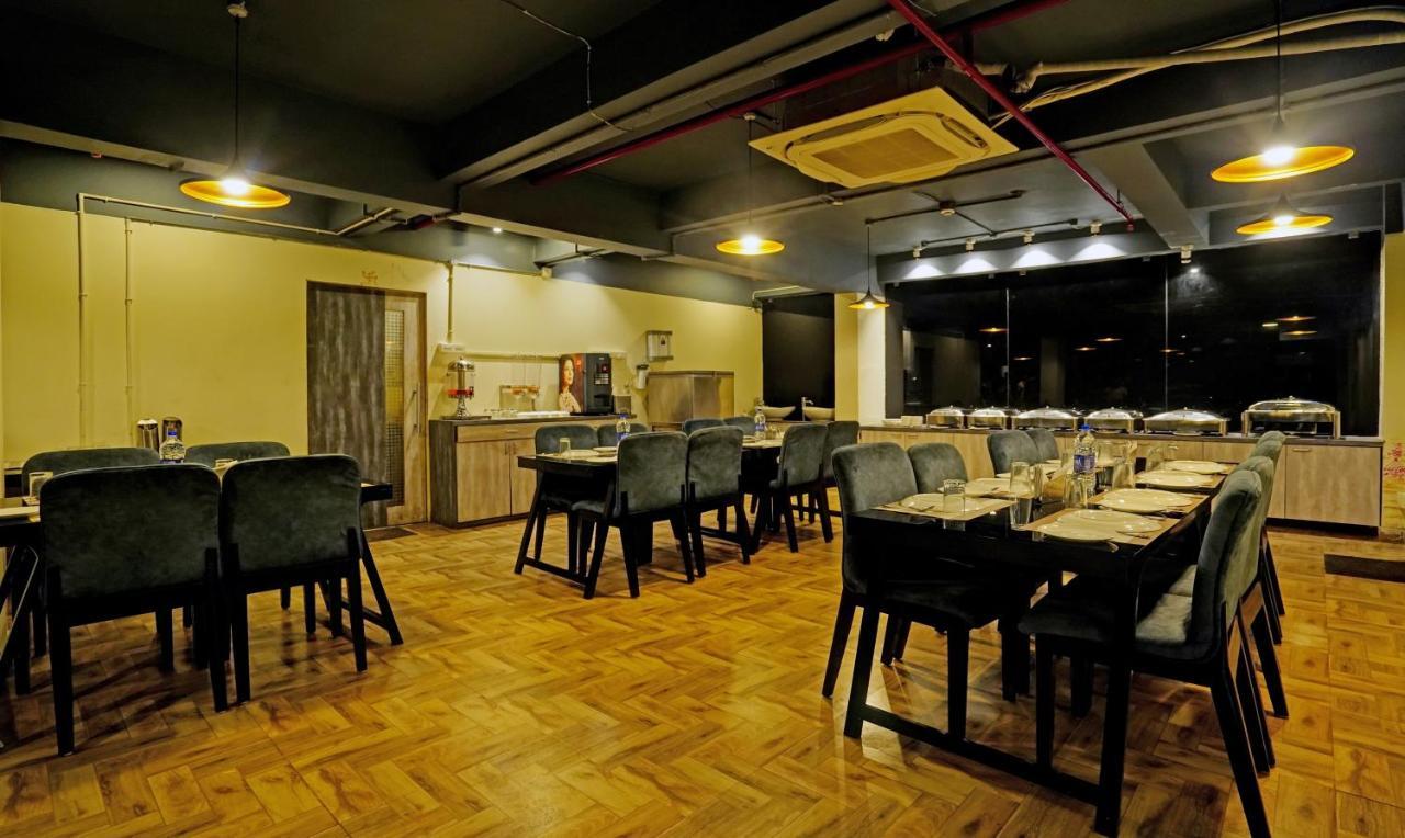 Hotel Treebo Golden Nest Bhubaneswar Zewnętrze zdjęcie