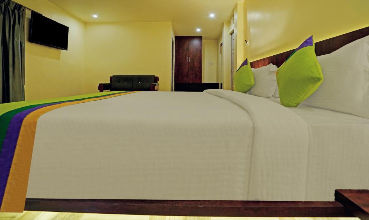 Hotel Treebo Golden Nest Bhubaneswar Zewnętrze zdjęcie
