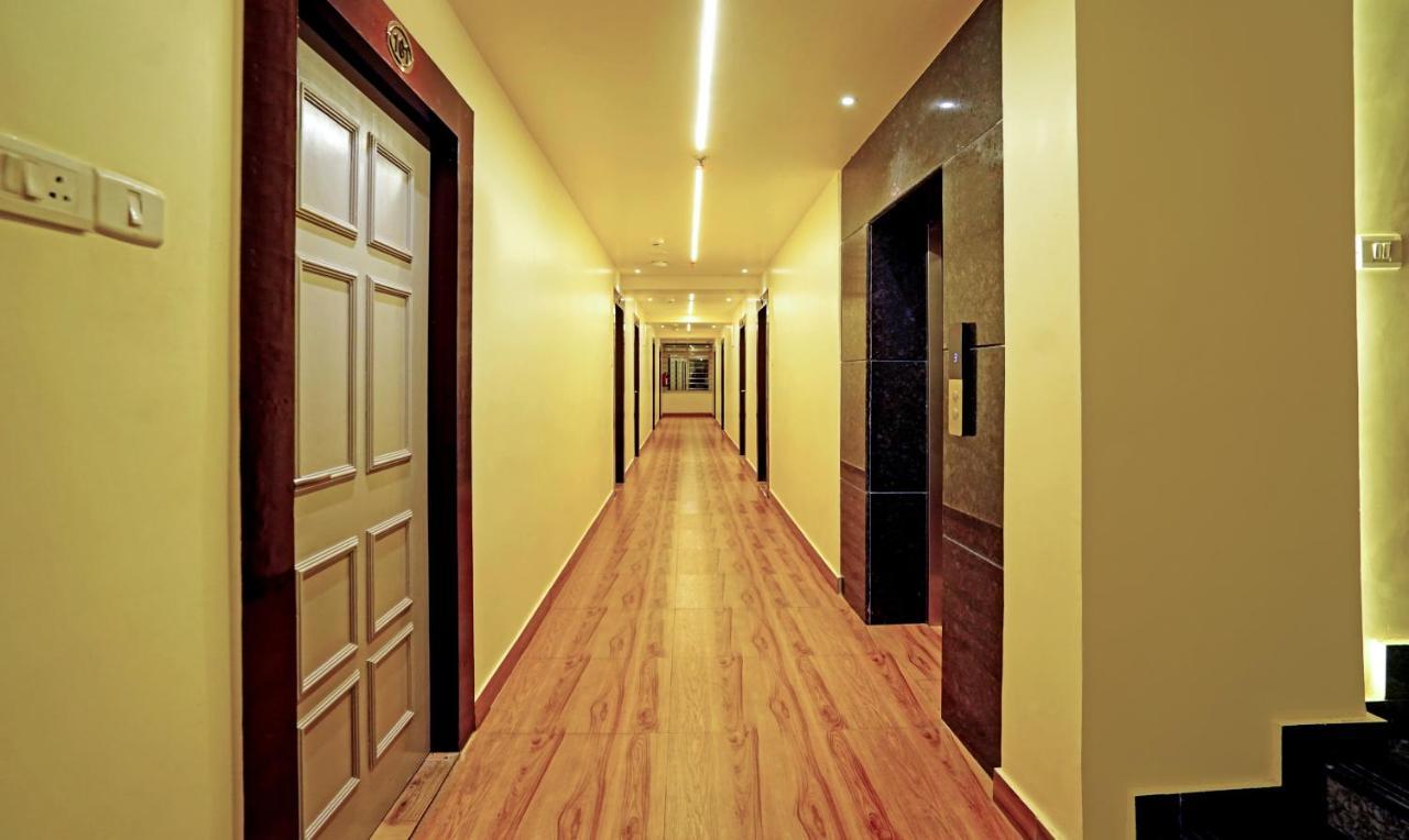 Hotel Treebo Golden Nest Bhubaneswar Zewnętrze zdjęcie